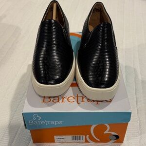 Baretraps womens Yannah Slip on sneakers 7.5m